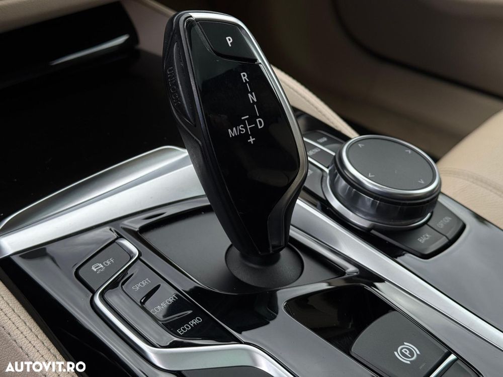 BMW Seria 5 520d AT - 18