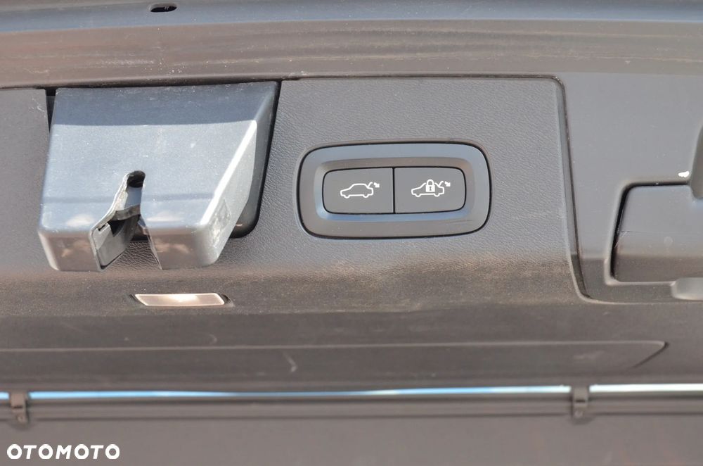 Volvo XC 60 T5 AWD Inscription - 12