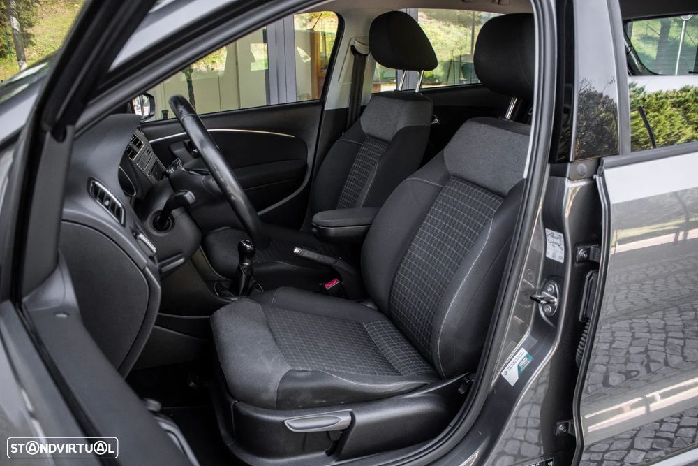 VW Polo 1.0 Confortline - 29