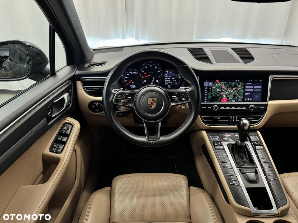 Porsche Macan Standard - 33