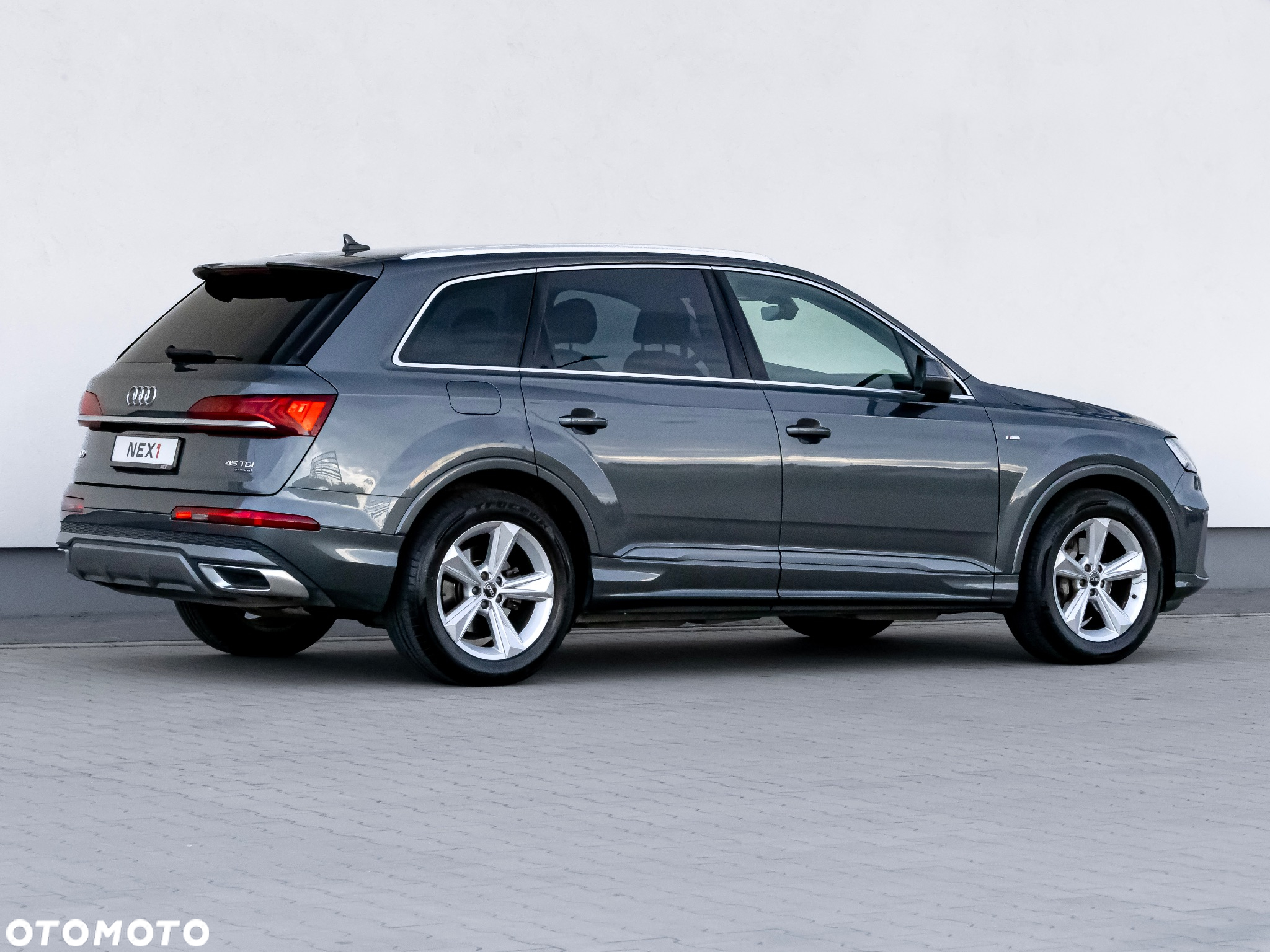 Audi Q7 - 8