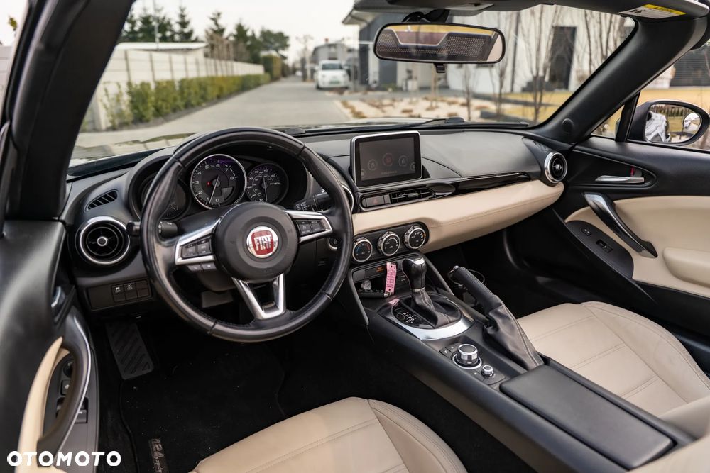 Fiat 124 Spider - 35