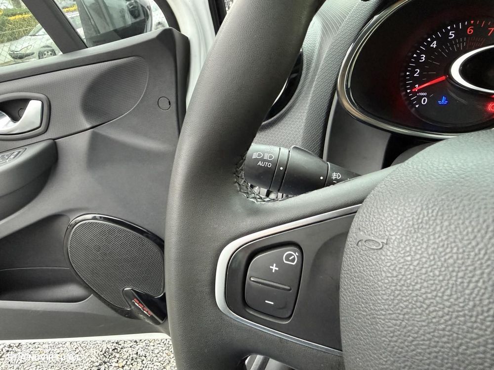 Renault Clio 0.9 TCE Limited - 23