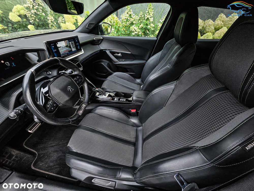 Peugeot 2008 BlueHDi 130 EAT8 GT - 15