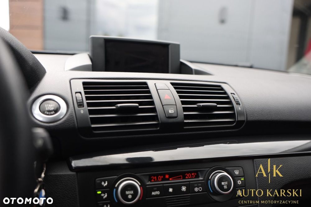 BMW Seria 1 - 25