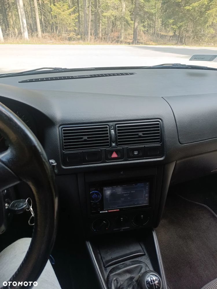 Volkswagen Golf 1.6 - 14