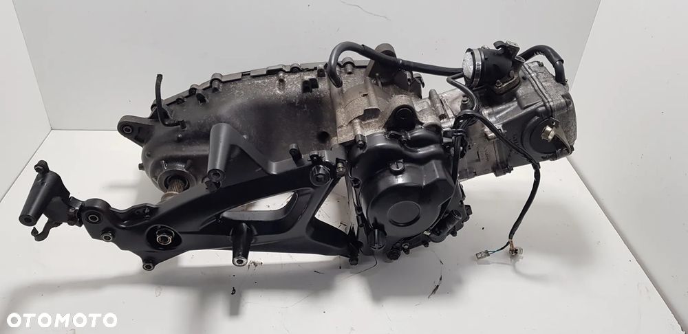 Kymco XCITING S 400i Silnik - 6