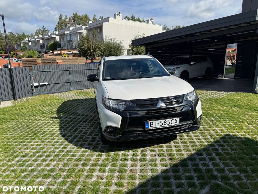 Mitsubishi Outlander - 18