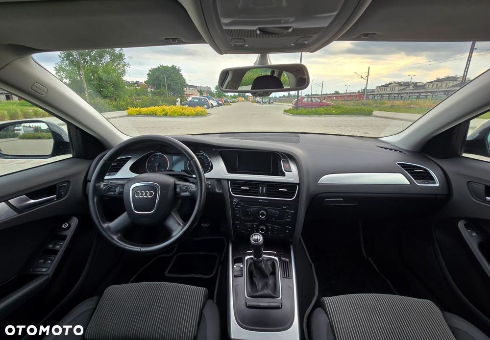Audi A4 Avant - 13