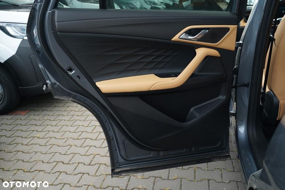 MG HS 1.5 T-GDI Excite DCT - 8