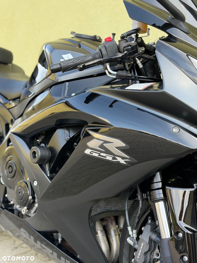Suzuki GSX-R - 4