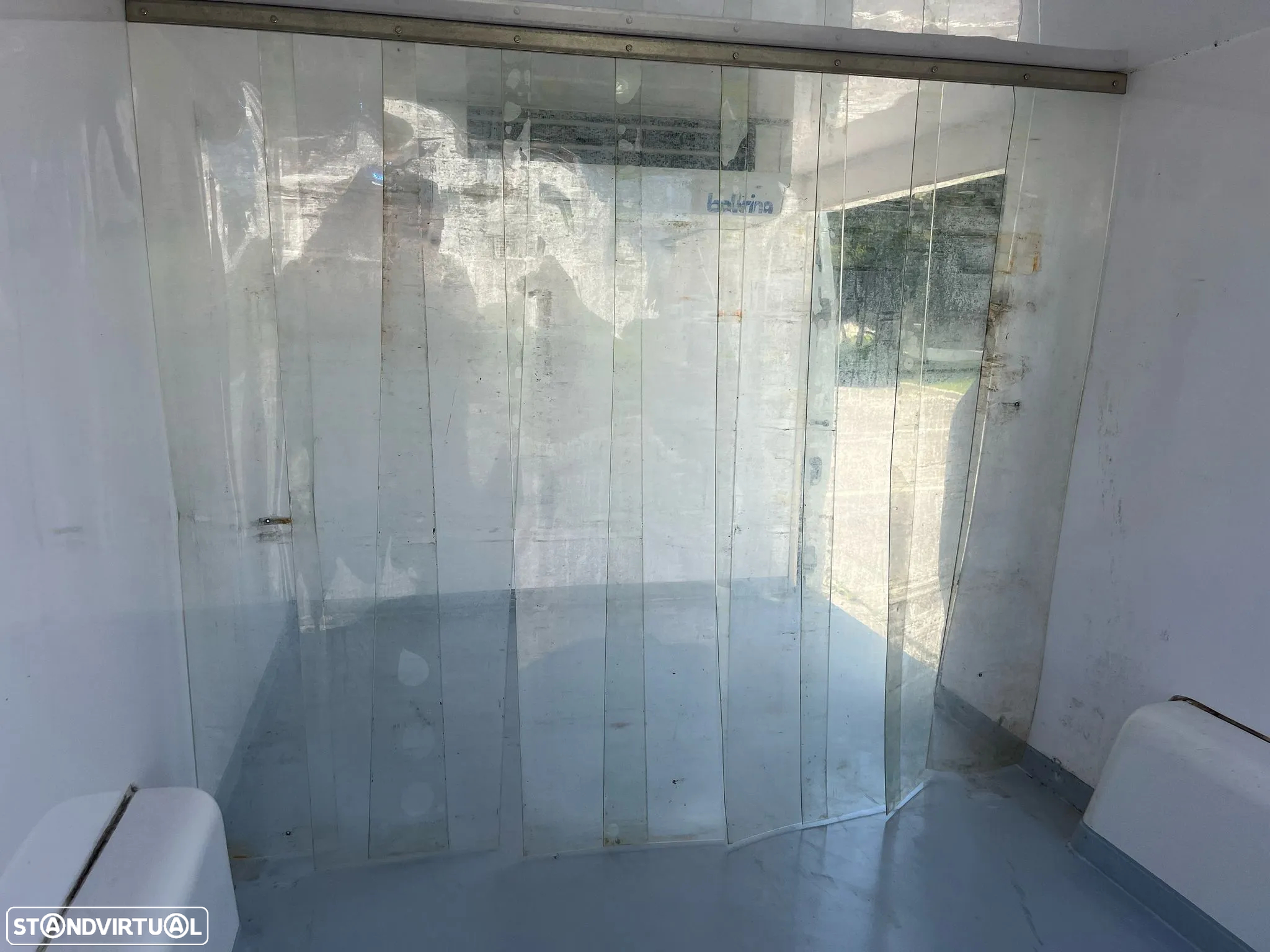 Renault TRAFIC 2.0 dCI 120cv - IVA DEDUTÍVEL - SISTEMA FRIO BALTRINA - 12