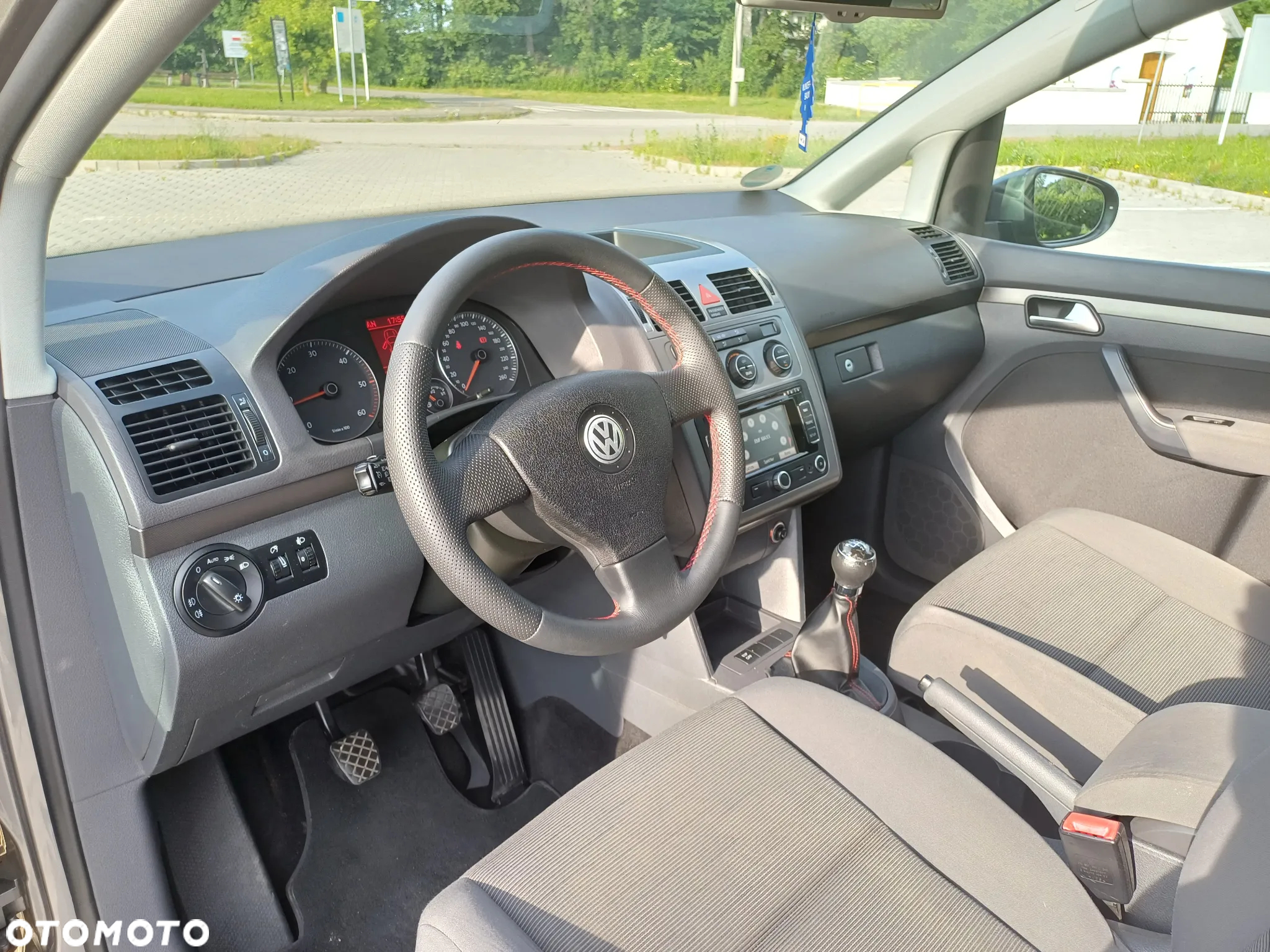 Volkswagen Touran 1.9 TDI DPF Trendline - 18