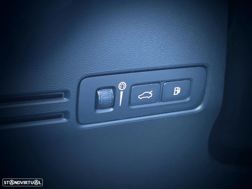 Volvo XC 40 1.5 T5 PHEV R-Design - 36