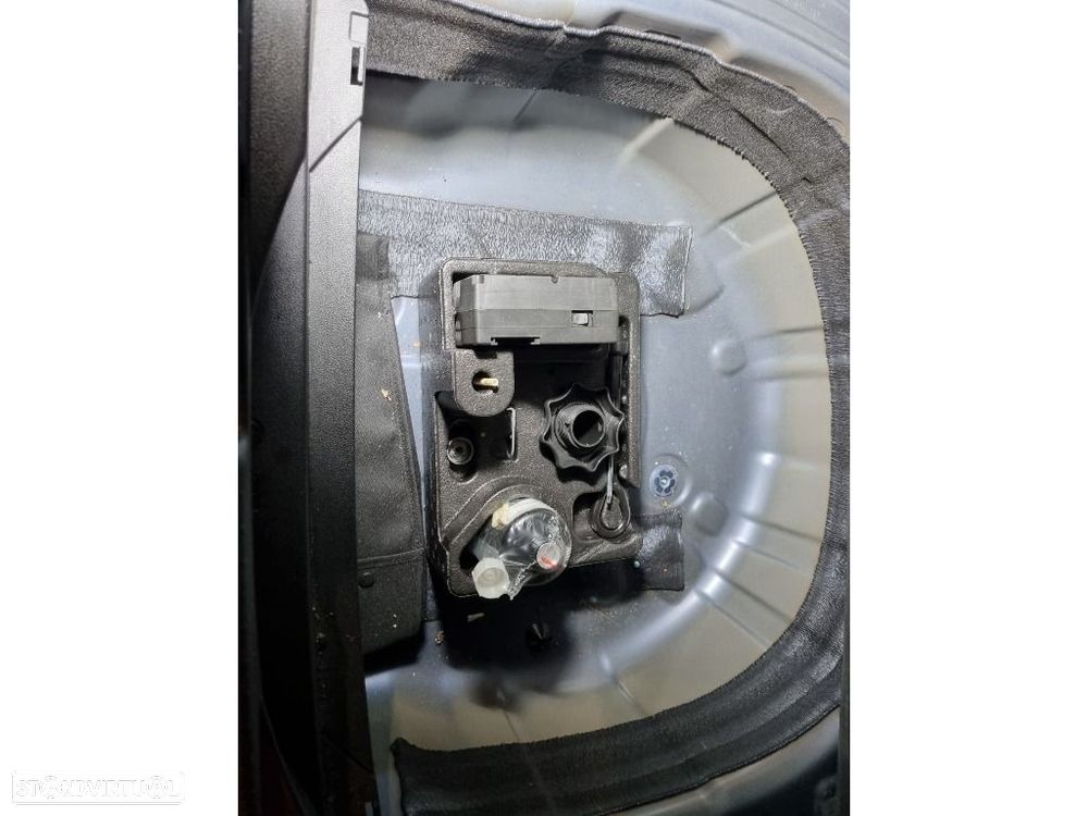 VW T-Cross 1.0 TSI Life - 16