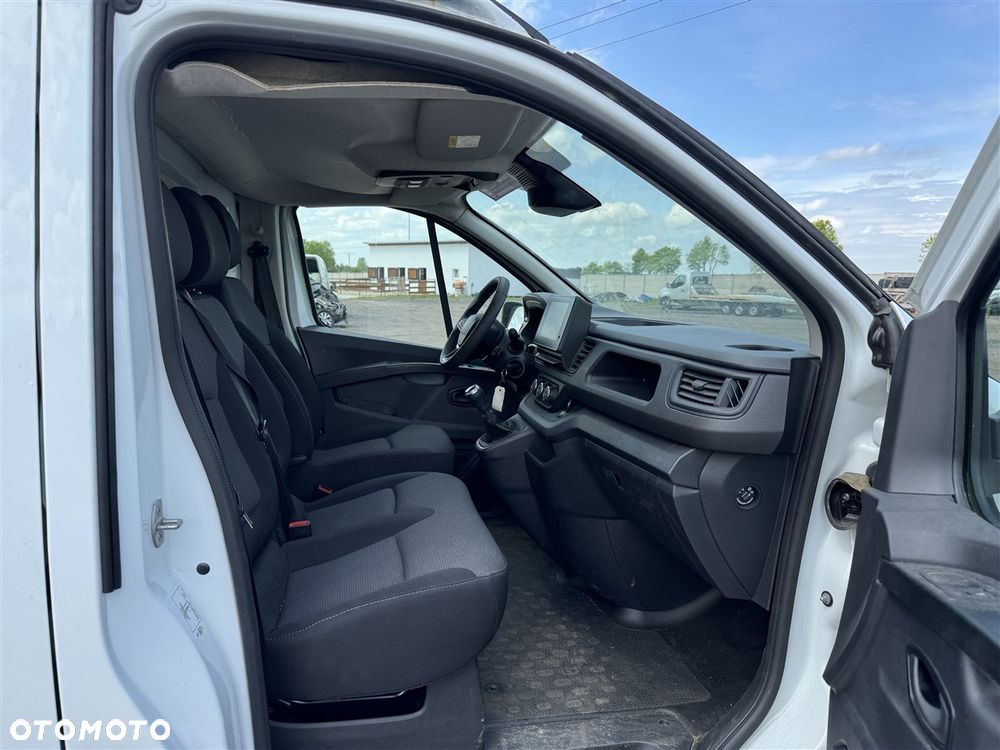 Renault TRAFIC - 19