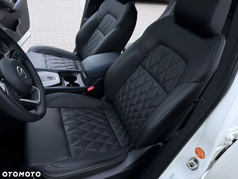 Nissan Qashqai 1.3 DIG-T MHEV Xtronic Tekna+ - 32