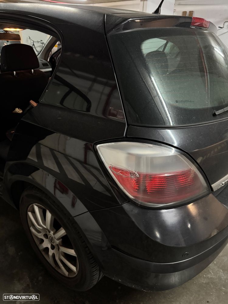 Opel Astra 1.3 CDTI Cosmo - 3