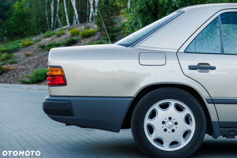 Mercedes-Benz W124 (1984-1993) - 6