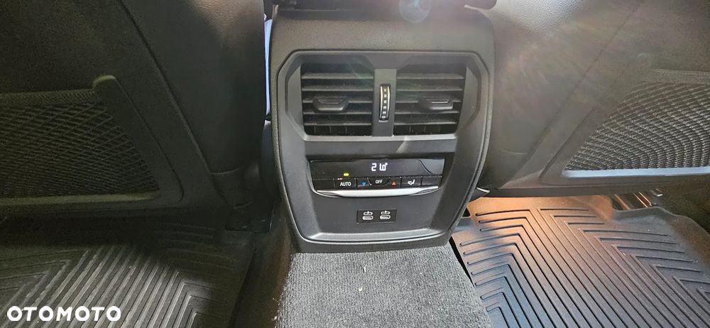 BMW Seria 3 330i xDrive M Sport sport - 15