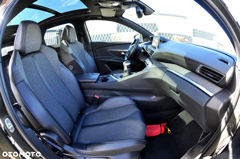 Peugeot 3008 1.2 PureTech GT S&S - 27