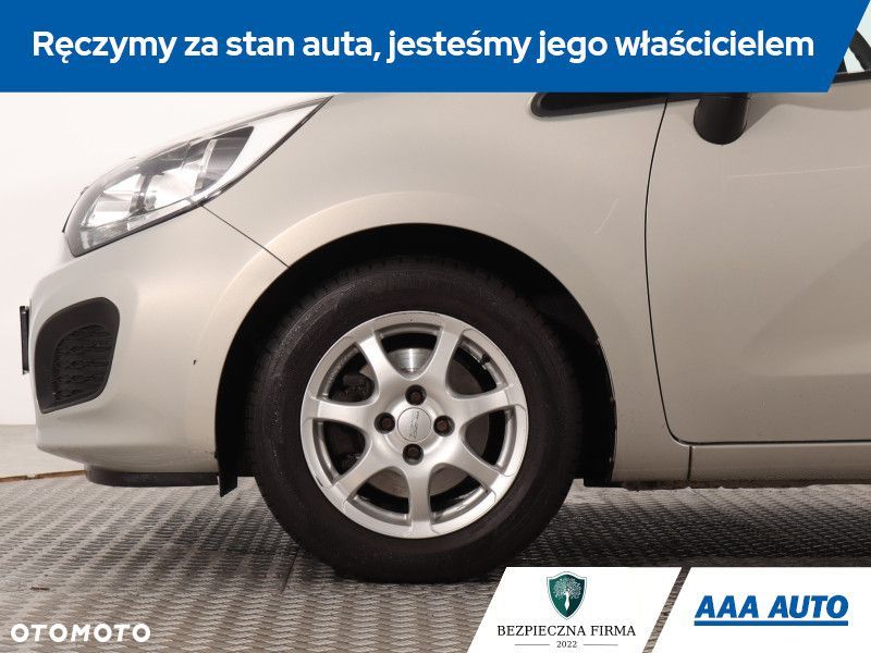 Kia Rio - 17
