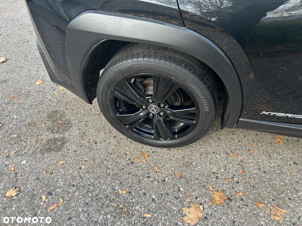 Lexus UX 250h GPF F Impression 2WD - 34