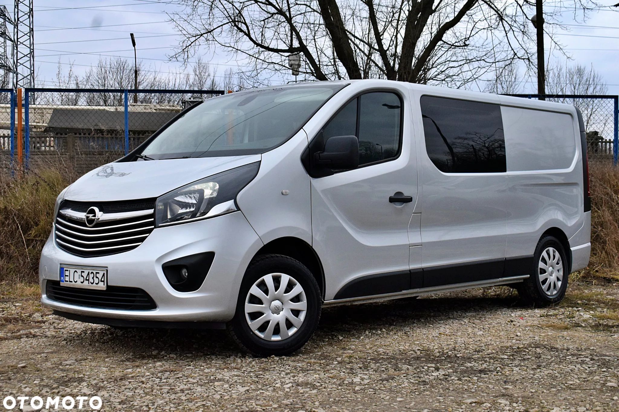 Opel Vivaro - 1