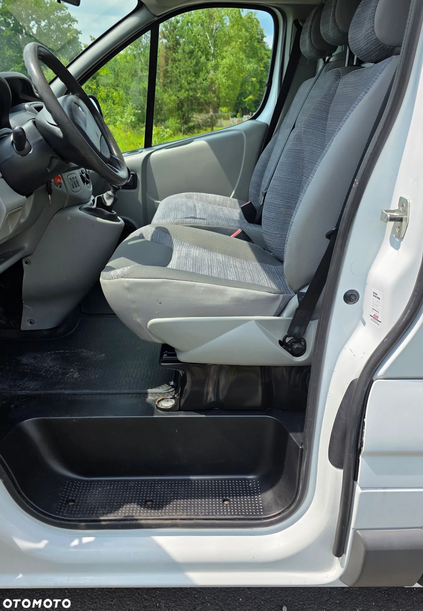 Renault TRAFIC - 25