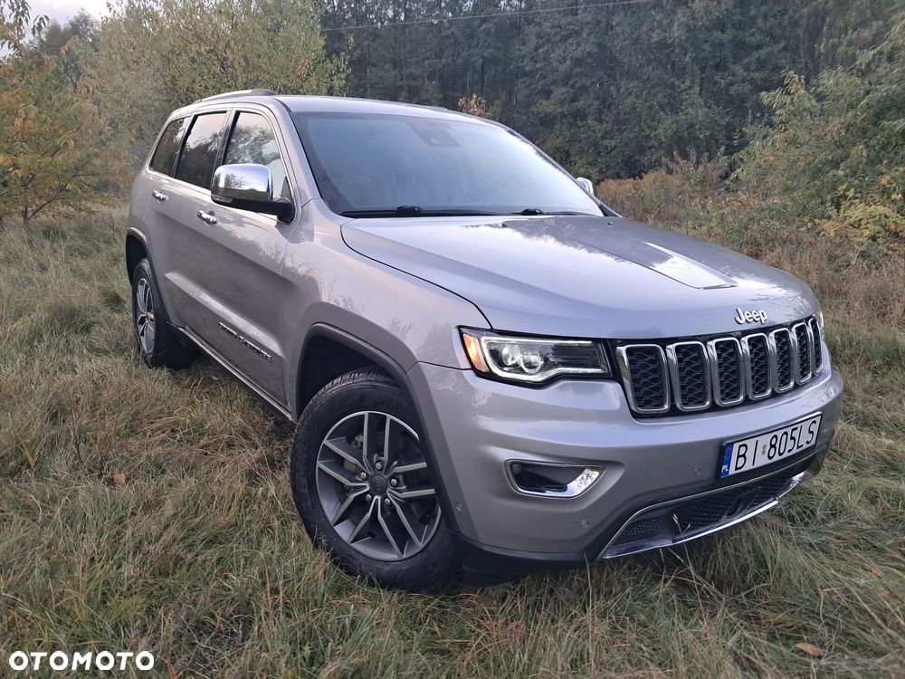 Jeep Grand Cherokee - 17
