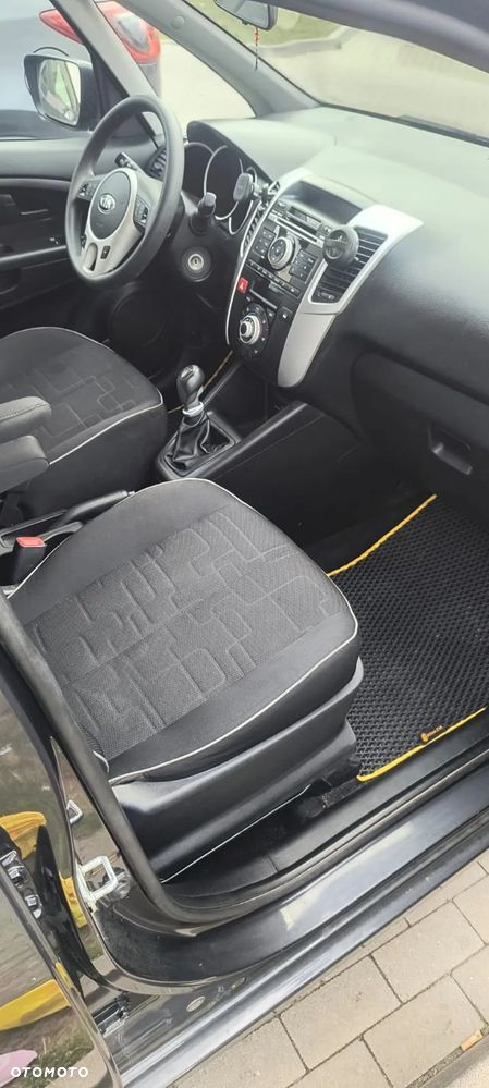 Kia Venga - 15
