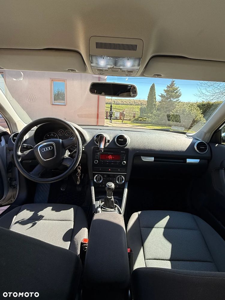 Audi A3 Sportback 1.9 TDI DPF Attraction - 7