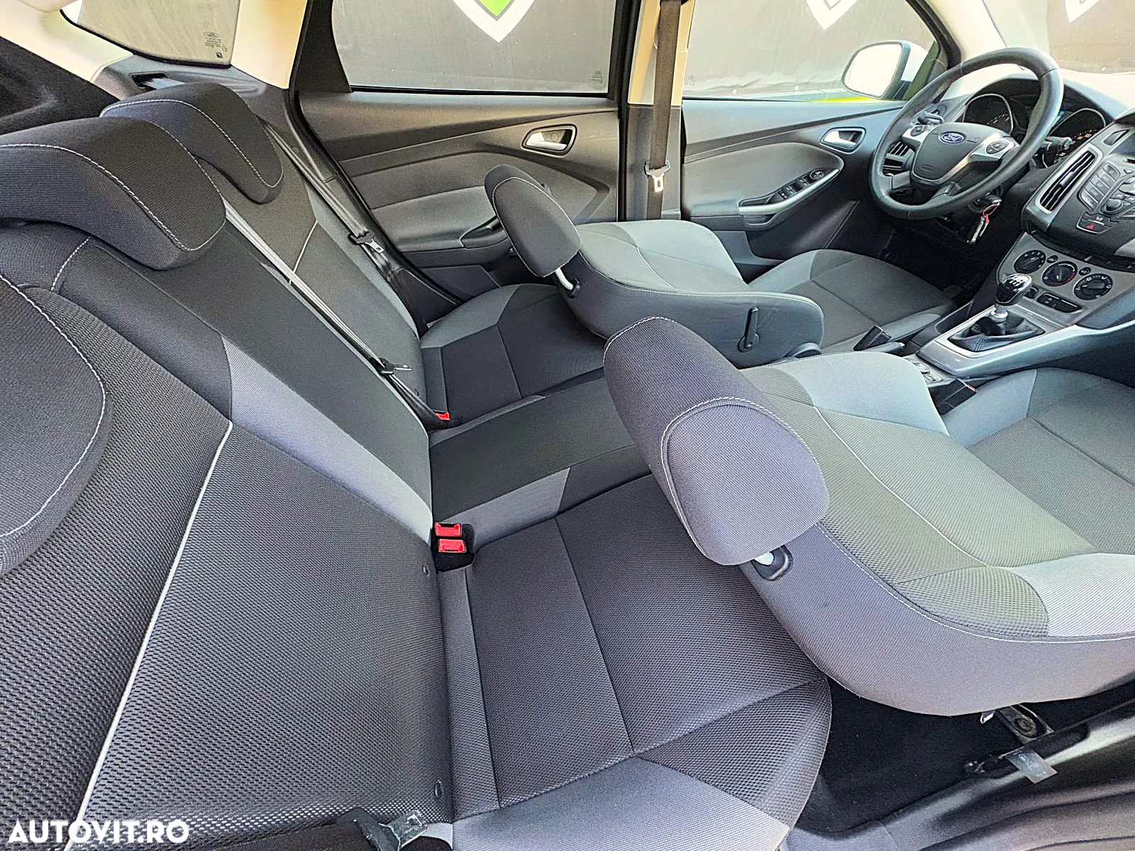 Ford Focus - 22