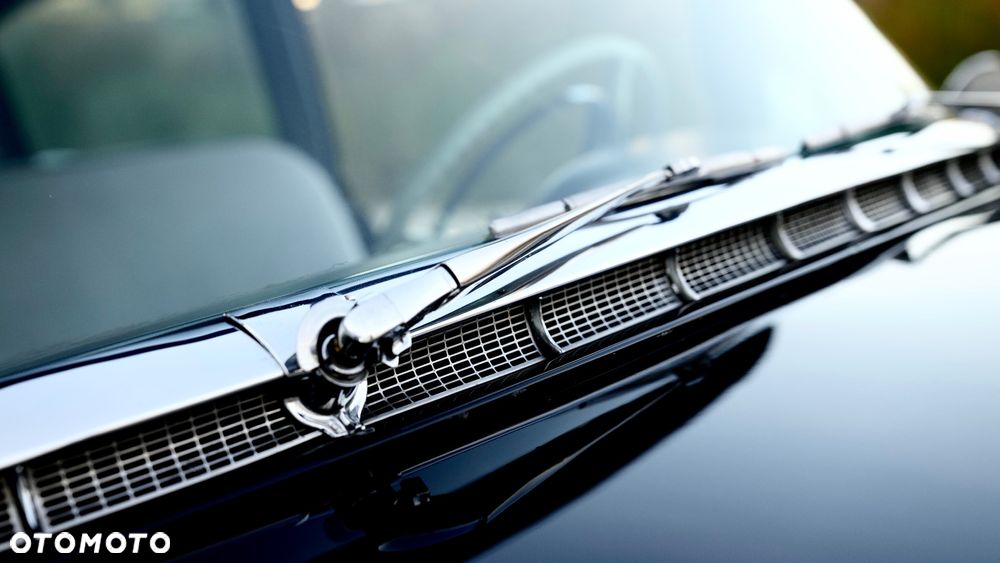 Cadillac Deville - 11
