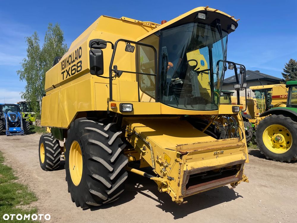 New Holland TX 68 Plus - 4