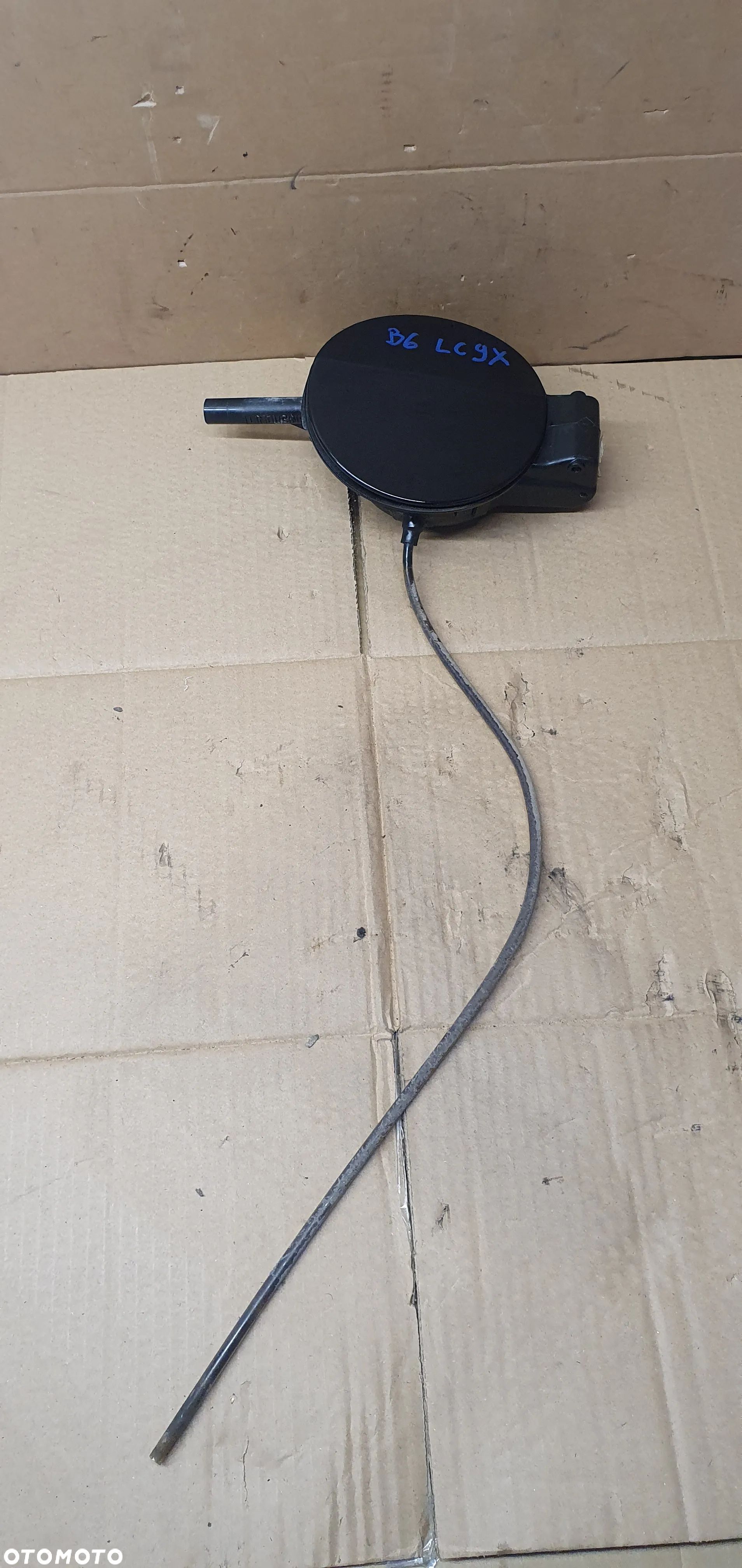 Klapka wlewu paliwa VW Passat B6 3C5810899 3C5809857 - 1