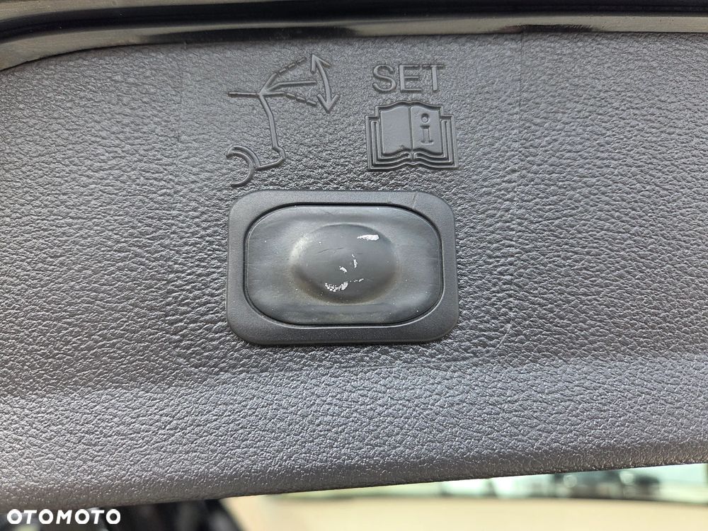 Ford Kuga 2.0 TDCi 4x4 Titanium - 18