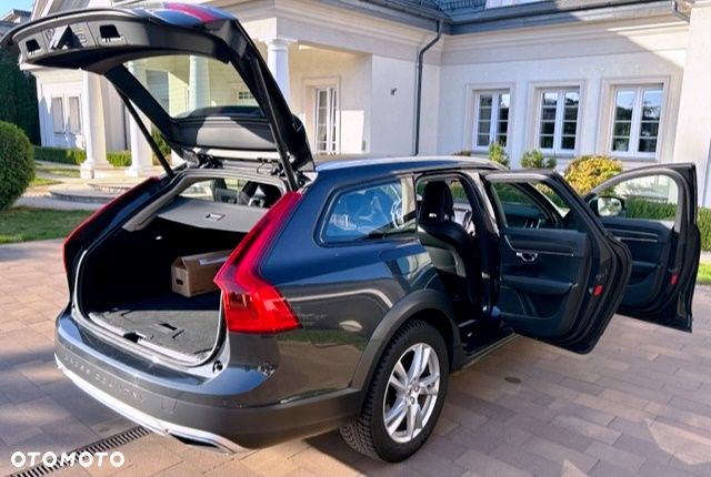 Volvo V90 Cross Country D4 AWD - 6