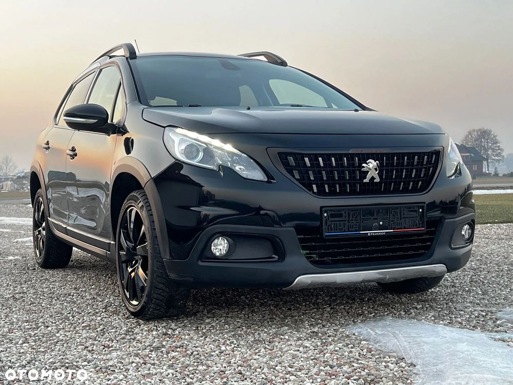 Peugeot 2008 BlueHDi 120 EAT6 Black Edition - 1