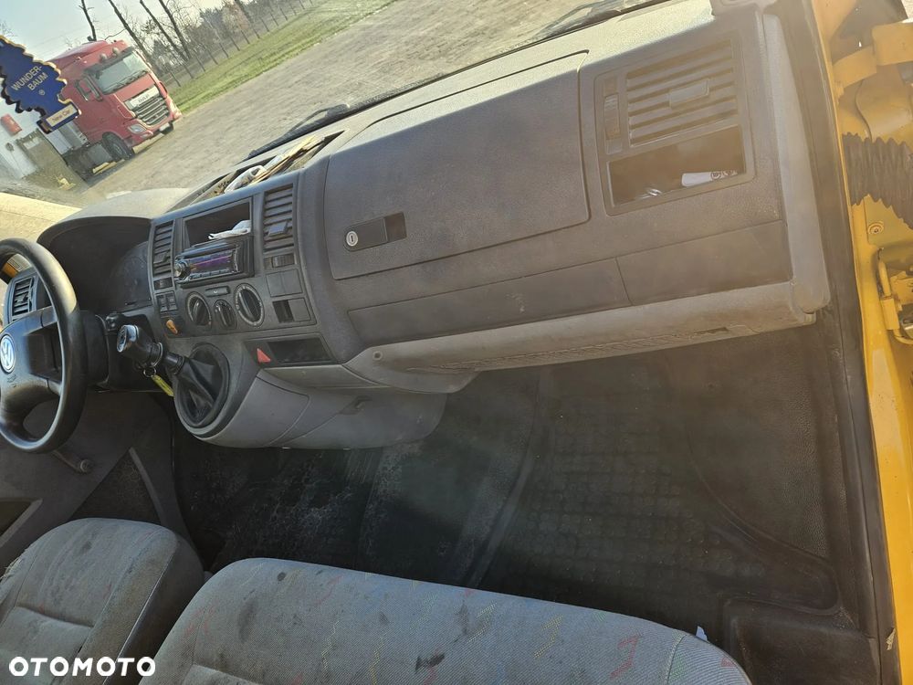 Volkswagen T5 - 6