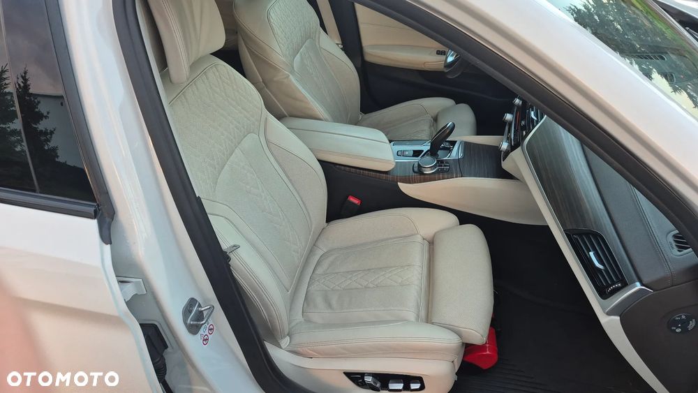 BMW Seria 5 520d Luxury Line - 16