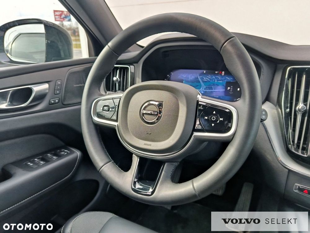 Volvo XC 60 - 25