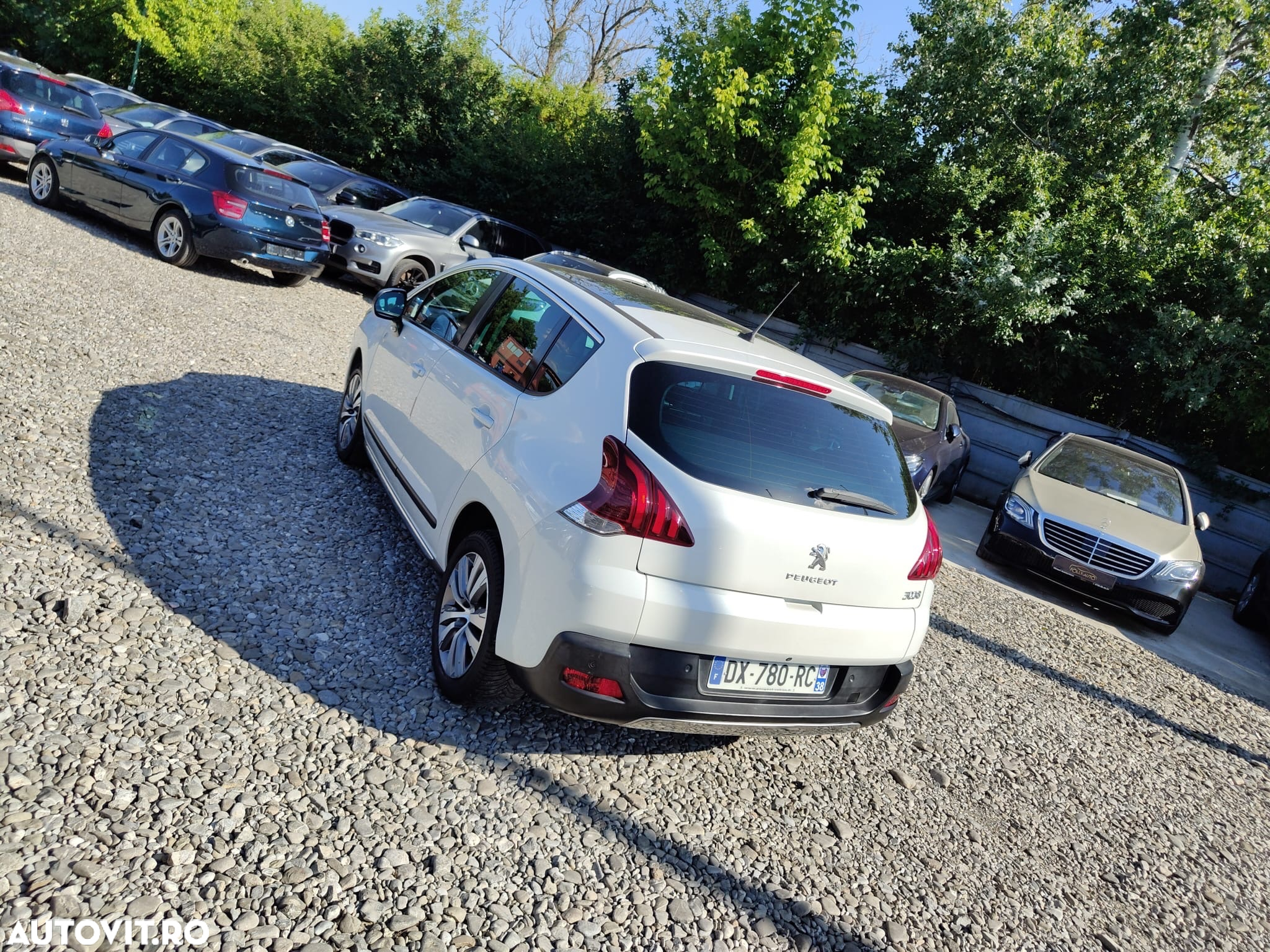 Peugeot 3008 PureTech 130 Stop & Start GPF Crossway - 32