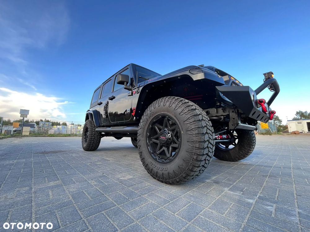 Jeep Wrangler - 11