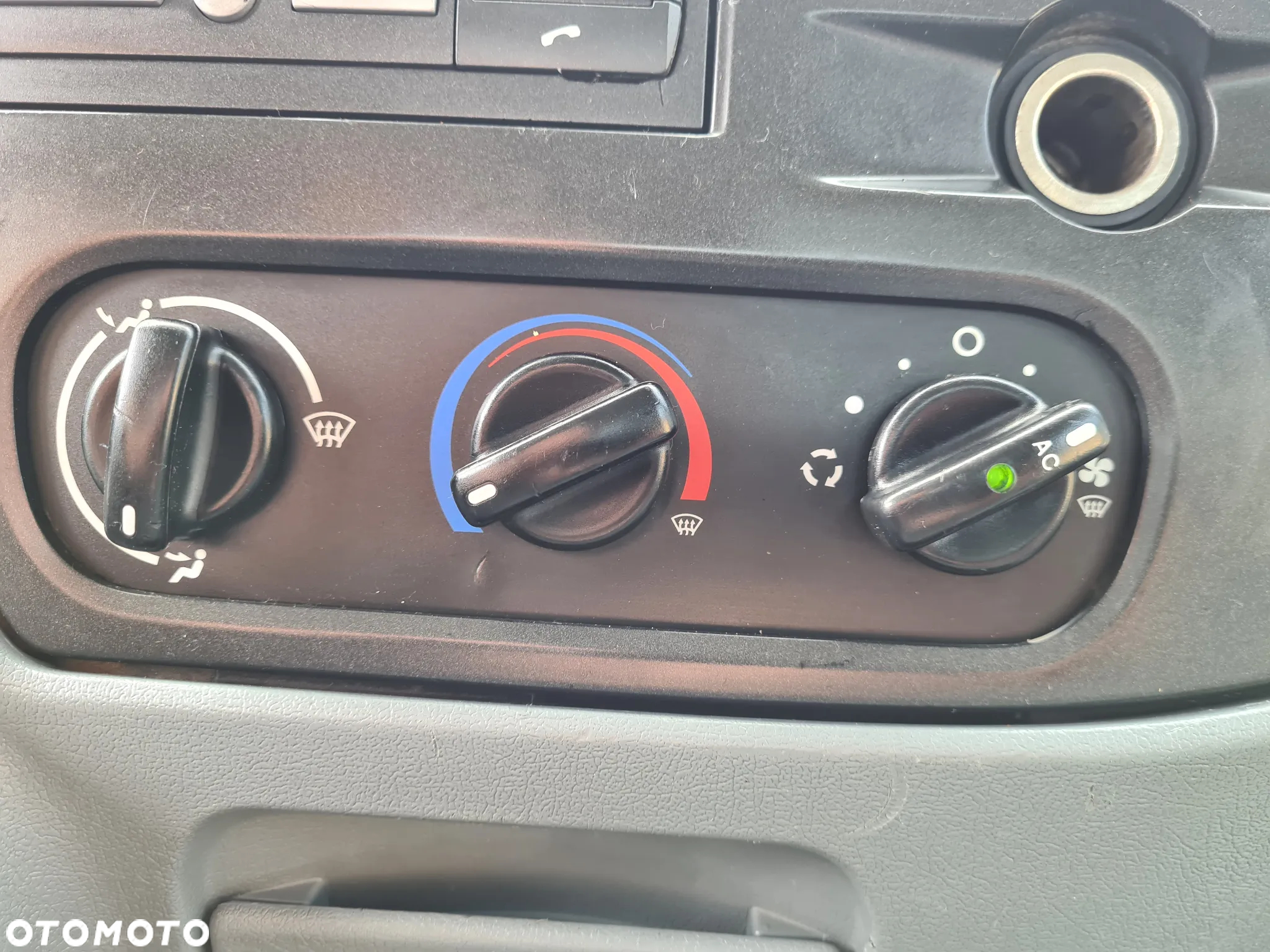 Ford Transit - 13