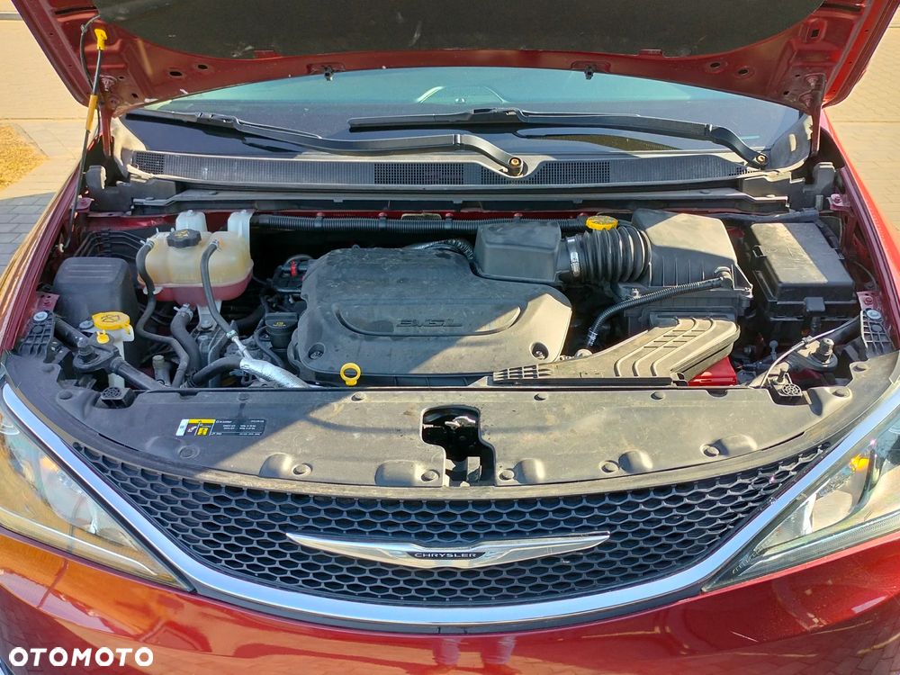 Chrysler Pacifica - 24