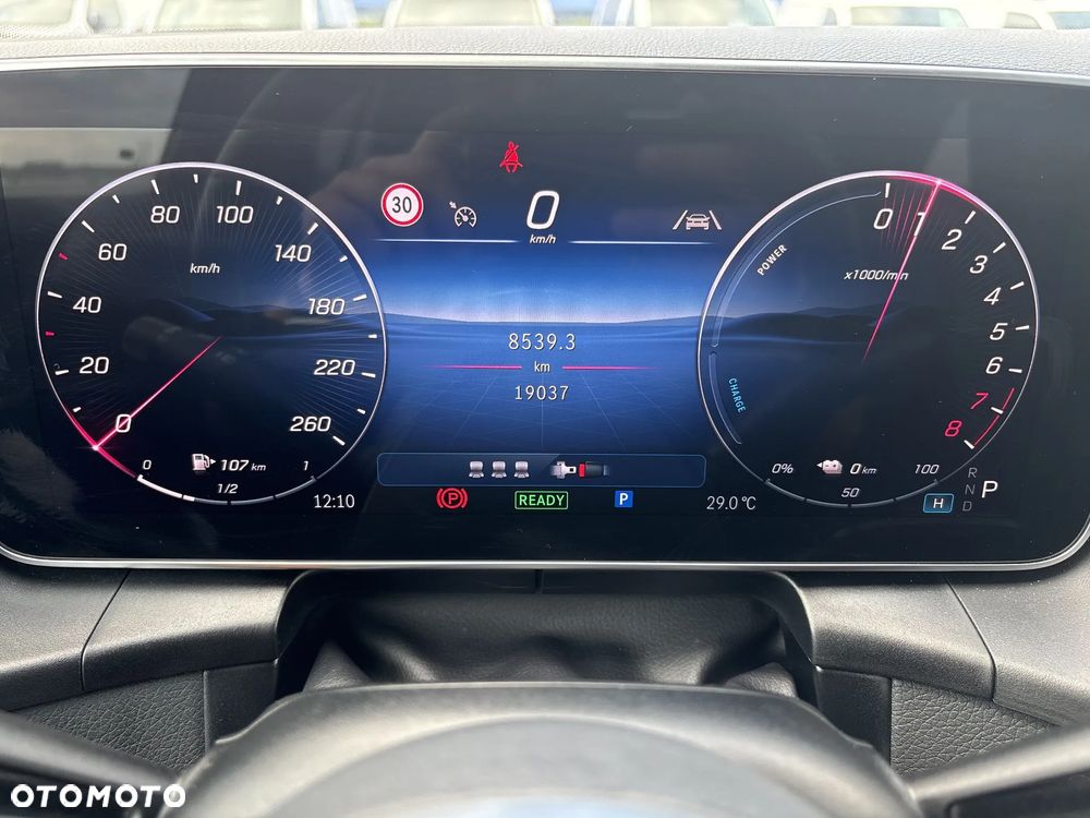 Mercedes-Benz GLC 300 e PHEV 4-Matic Avantgarde - 25