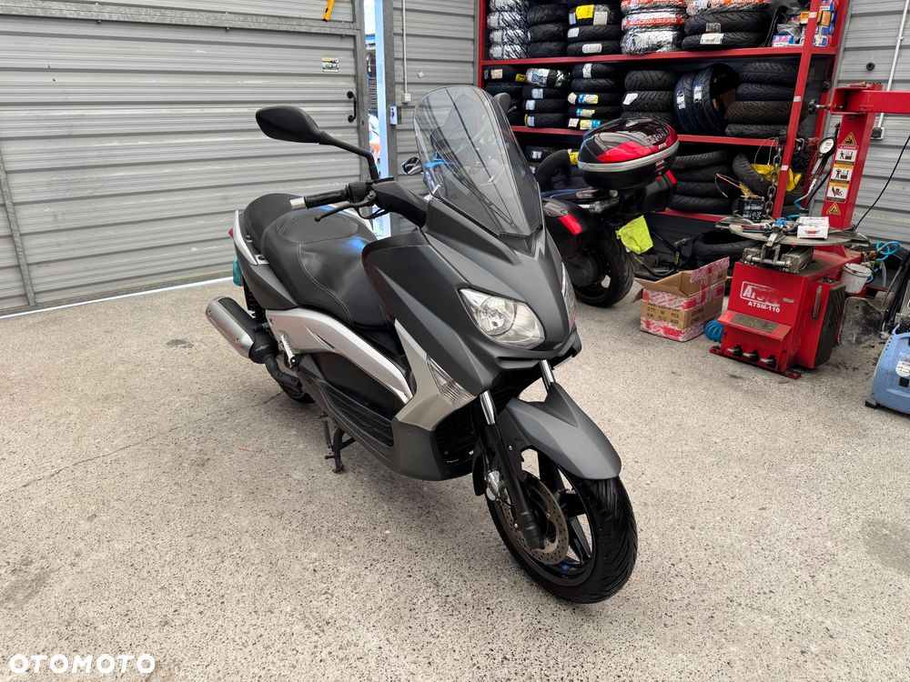 Yamaha X-max - 1