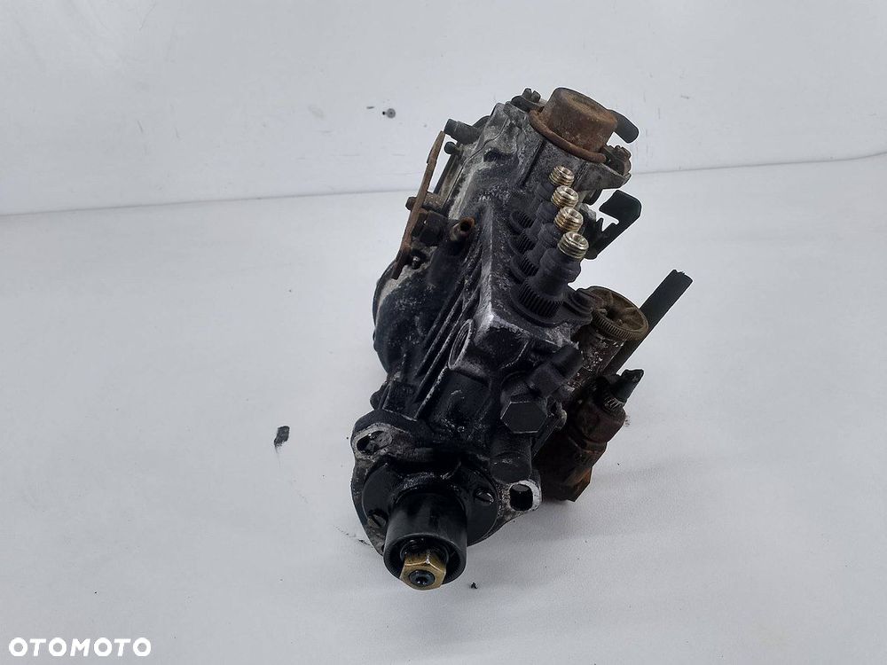 POMPA WTRYSKOWA MERCEDES-BENZ W123 6160705401 0400074981 2.4 D - 5