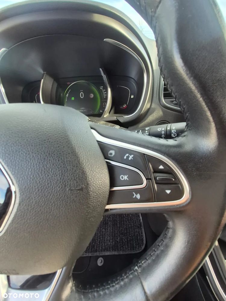 Renault Grand Scenic - 38
